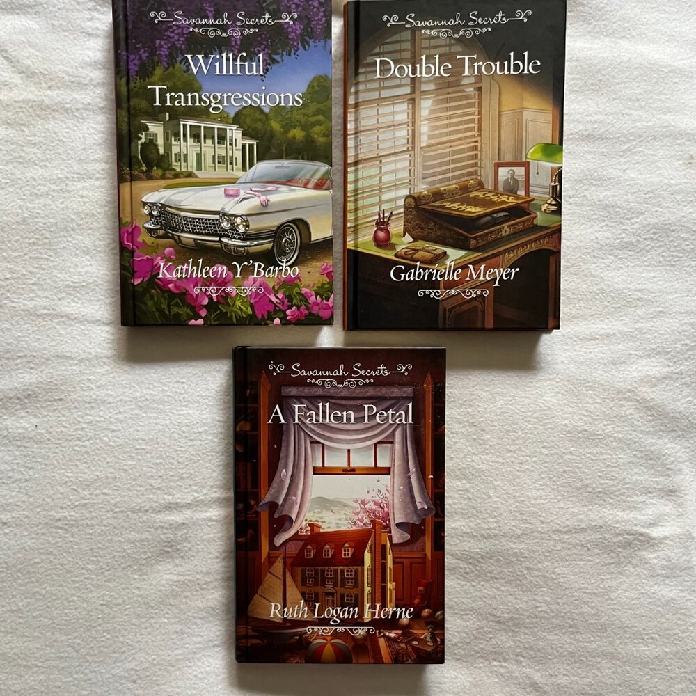 Trio ‘Savannah Secrets’ Hardcover Mystery Books